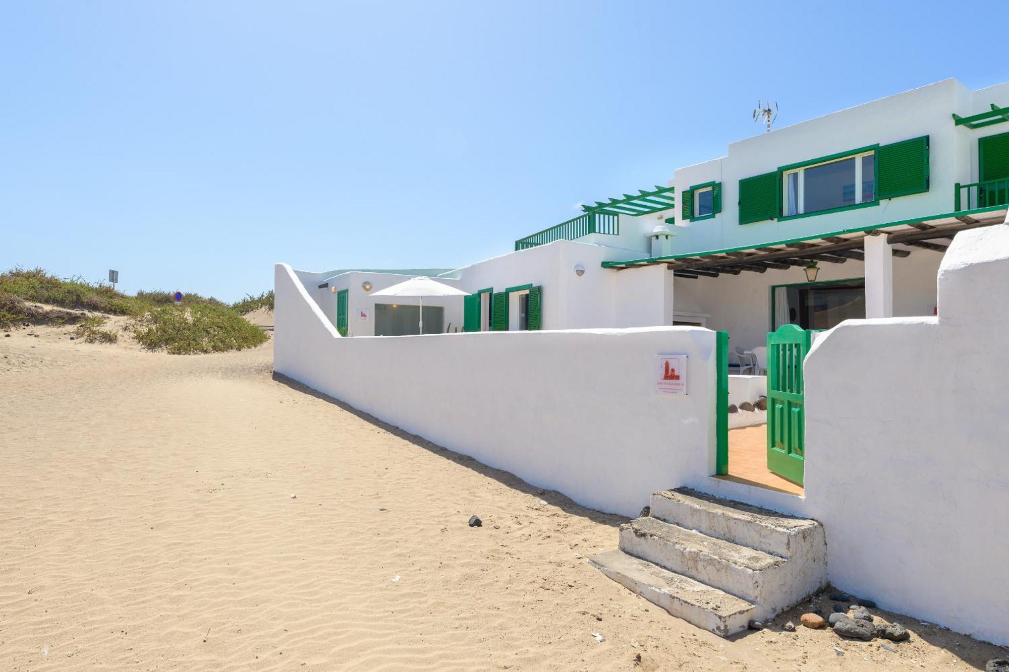 Famara Caracolillos, El Apartamento ภายนอก รูปภาพ