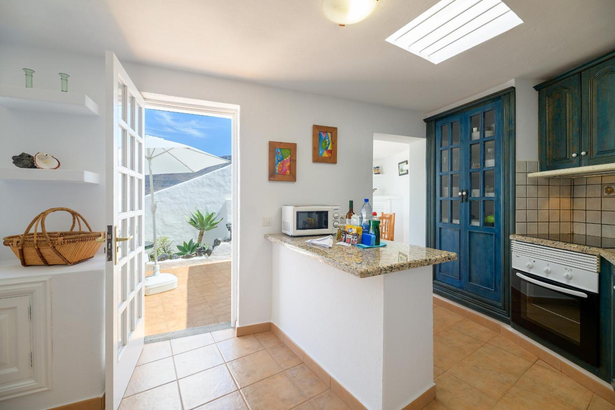 Famara Caracolillos, El Apartamento ภายนอก รูปภาพ